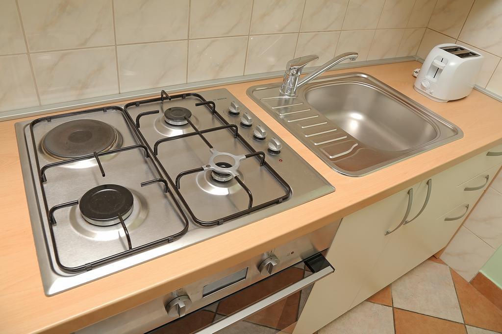 Apartments Bugenvila Кавтат Екстериор снимка